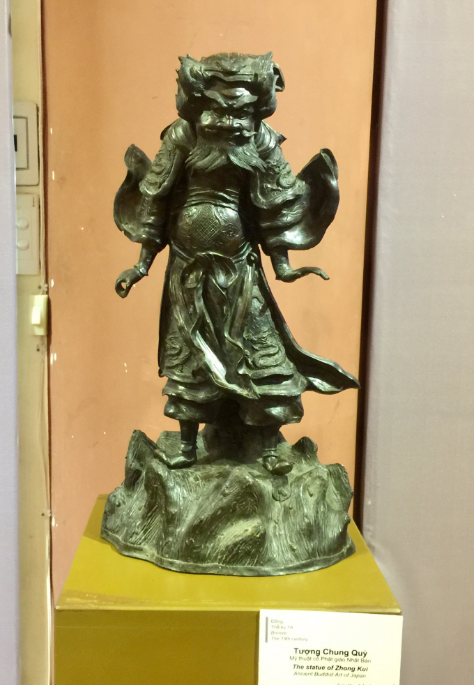 Tượng Chung Quỳ Mỹ thuật cổ Phật gi&aacute;o Nhật Bản.