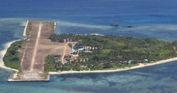Philippines trao công hàm phản đối 200 tàu Trung Quốc áp sát đảo Thị Tứ