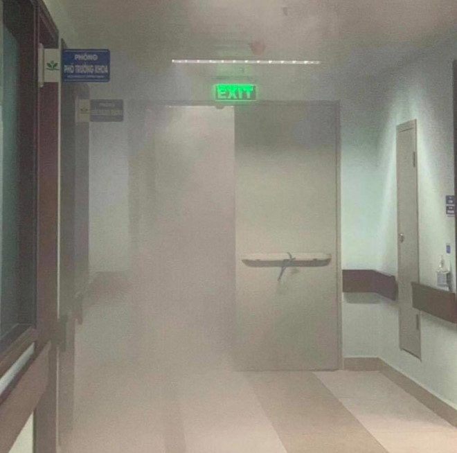 Đ&aacute;m ch&aacute;y xảy ra ở tầng 13 của bệnh viện.