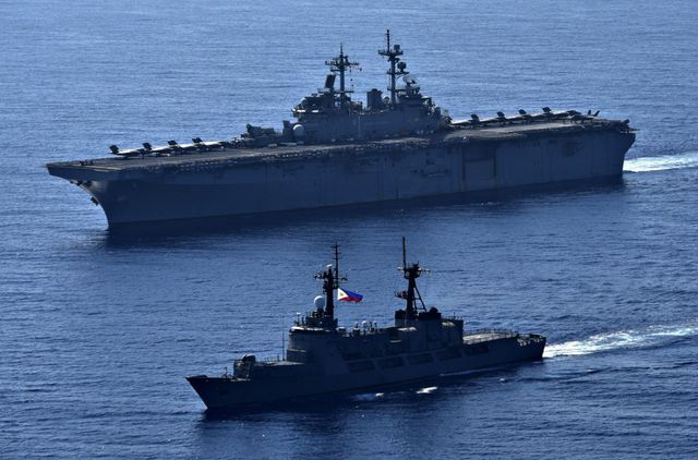 Mỹ - Philippines tập trận rầm rộ tr&ecirc;n Biển Đ&ocirc;ng
