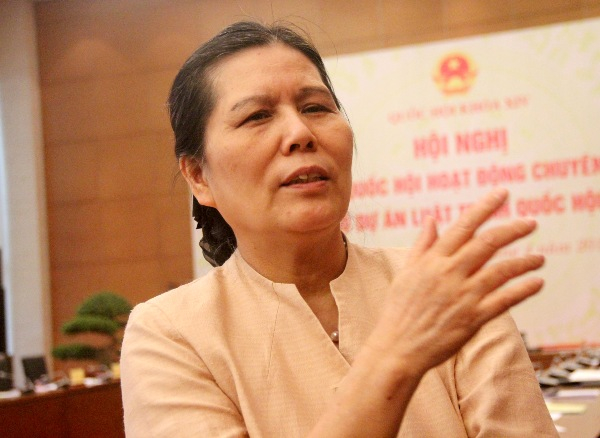 Chủ tịch Hội Bảo vệ quyền trẻ em Việt Nam Nguyễn Thị Thanh H&ograve;a. Ảnh: HG