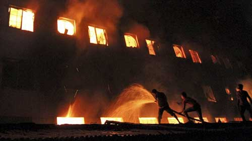 Hà Nội: Cháy 4 nhà xưởng trong đêm, 8 người chết và mất tích