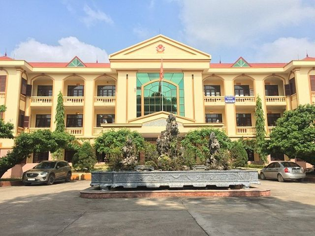 Trụ sở UBND huyện Lục Nam.