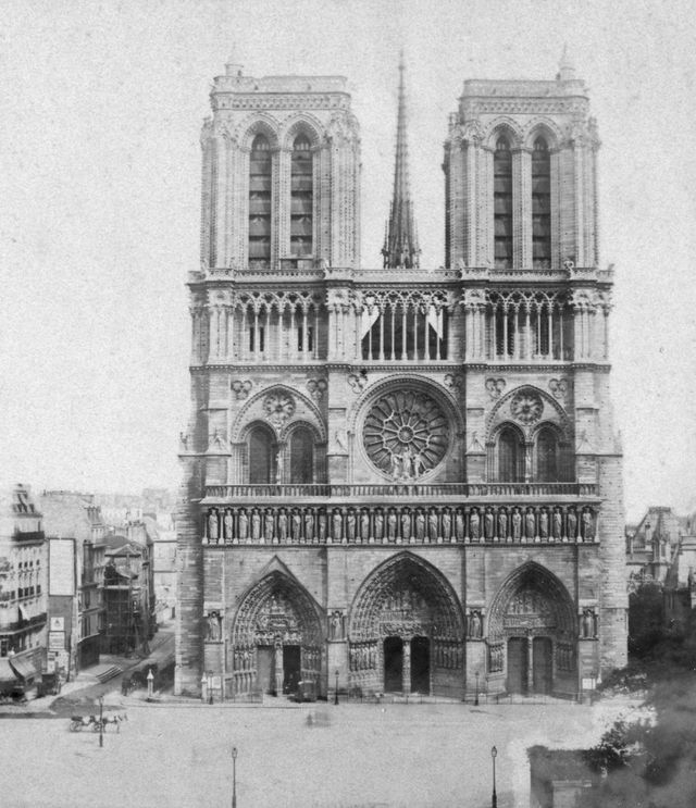 Nh&agrave; thờ Đức B&agrave; Paris cuối thế kỷ 19, đầu thế kỷ 20. (Ảnh: Getty)