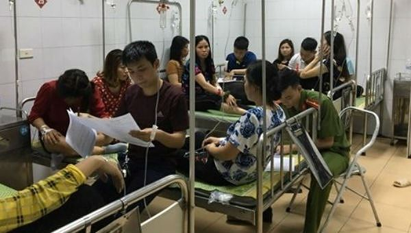 C&ocirc;ng nh&acirc;n C&ocirc;ng ty TNHH Ha Hae Việt Nam nhập viện nghi do ngộ độc thực phẩm.