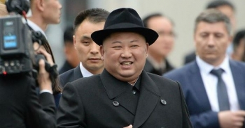 Lý do nhà lãnh đạo Triều Tiên Kim Jong-un đội mũ đen khi tới Nga