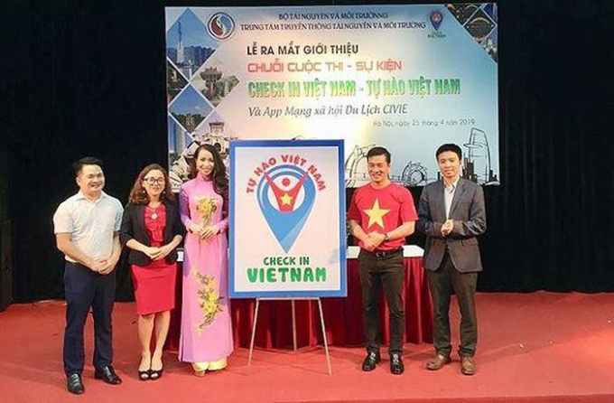 Check in Việt Nam - Tự h&agrave;o Việt Nam