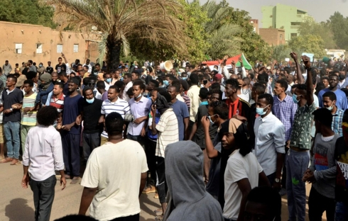 Ng&agrave;y 26/4, c&aacute;c lực lượng ch&iacute;nh trị ở Sudan tổ chức một cuộc họp b&agrave;n về việc th&agrave;nh lập hội đồng d&acirc;n sự v&agrave; c&aacute;c bước trao quyền. Ảnh: Reuters.