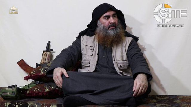 Tr&ugrave;m khủng bố IS al-Baghdadi t&aacute;i xuất sau 5 năm lẩn trốn (Ảnh: Twitter)