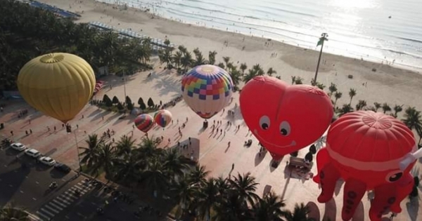 Khinh khí cầu tranh tài tại Đà Nẵng