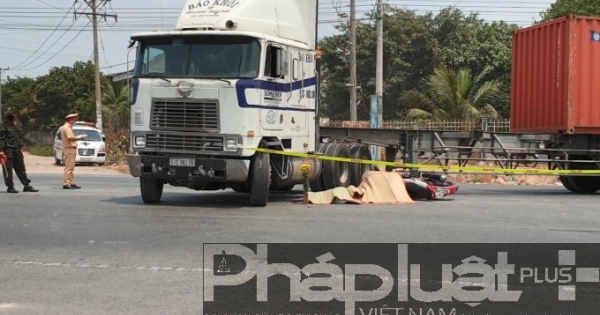 Bình Dương: Container tông xe máy, 1 người tử vong