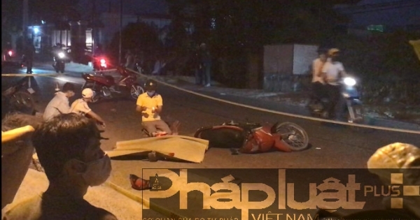 Bình Dương: Nghi va chạm giữa 2 xe máy, 1 người tử vong