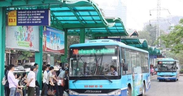 Hà Nội huy động 100 xe buýt đưa người hết cách ly về địa phương