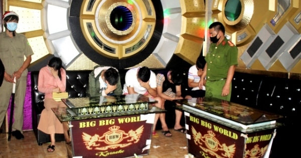 Quảng Nam: Bắt quả tang 11 thanh niên trốn dịch tổ chức "tiệc ma túy" trong quán karaoke
