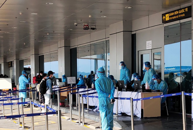 Quảng Ninh: Chuyến bay thứ 30 chở công dân trở về từ vùng dịch hạ cánh tại Vân Đồn