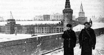 Điện Kremlin từng biến mất bí ẩn trong Thế chiến II như thế nào?