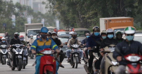 Thực hiện cách ly xã hội, bụi mịn tại Hà Nội, TPHCM vẫn tăng cao