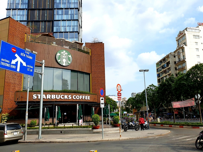 Chuỗi café Startbuck Coffee tại khách sạn New World đã hoạt động trở lại .