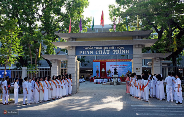 Học sinh khối 12 tại Đà Nẵng đi học trở lại từ ngày 2/3, còn lớp 1 đến lớp 11, trẻ mầm non nghỉ đến hết ngày 8/3.