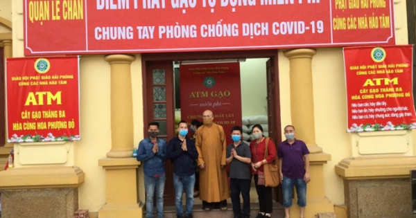 Hải Phòng: Giáo hội Phật giáo thành phố tổ chức điểm phát "ATM gạo" miễn phí