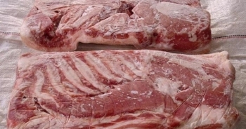 47.000 tấn thịt lợn tràn về, rẻ bằng nửa giá ngoài chợ