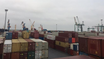 Kỳ lạ hàng chục chiếc ô tô “vô chủ” tại cảng Tân Vũ không có người nhận
