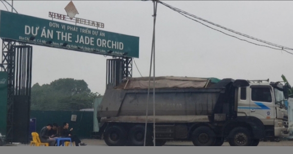 Hà Nội: Bí ẩn đoàn xe “hổ vồ” vượt cả chục km đổ đất thải trái phép