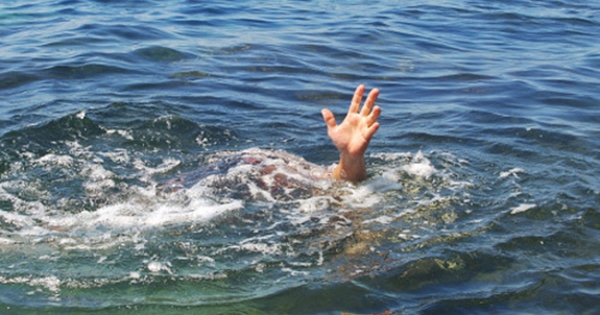 Nghệ An: Tắm biển Cửa Lò một học sinh đuối nước thương tâm