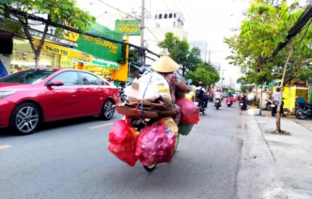 Những mảnh đời nặng gánh mưu sinh