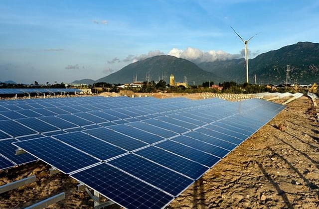 Trung Nam Group huy động gần 15.000 tỷ đồng trái phiếu tài trợ vốn cho các dự án điện mặt trời và bất động sản