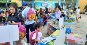 Trường Mầm non Bông Sen tổ chức "Ngày hội đọc sách" cho bé