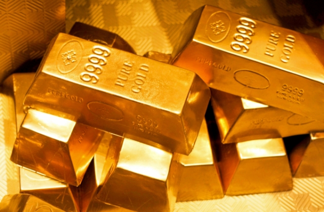 Giá vàng hôm nay 21/4: Giá vàng lao dốc, mất đỉnh 56 triệu đồng/lượng