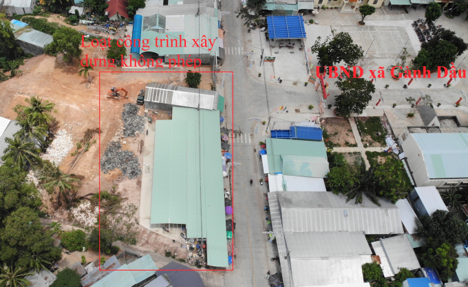 Ông Bình đã chiếm đất và tổ chức xây dựng các công trình trái phép trên đất của bà Dung ngay trước cổng UBND xã Gành Dầu, TP Phú Quốc nhưng hiện chưa bị xử lý.