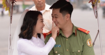Ảnh cưới lãng mạn của nam Trung uý Công an nên duyên nhờ hộ chiếu