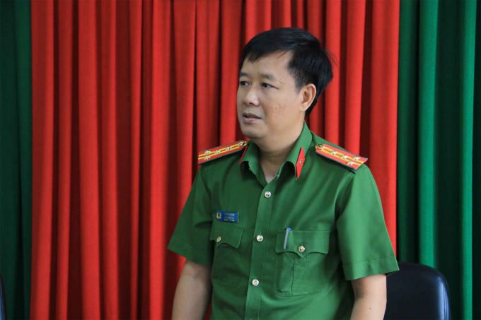 Đại tá Lê Phú Thạnh – Phó Giám đốc Công an tỉnh  biểu dương tinh thần mưu trí, nhanh nhạy của các đồng chí tham gia phá án