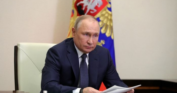 Ông Putin tuyên bố ngừng cung cấp khí đốt các nước không trả bằng rúp