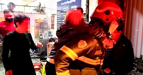 Hà Nội: Cháy lớn lúc rạng sáng khiến 1 người tử vong, cứu thoát 6 người