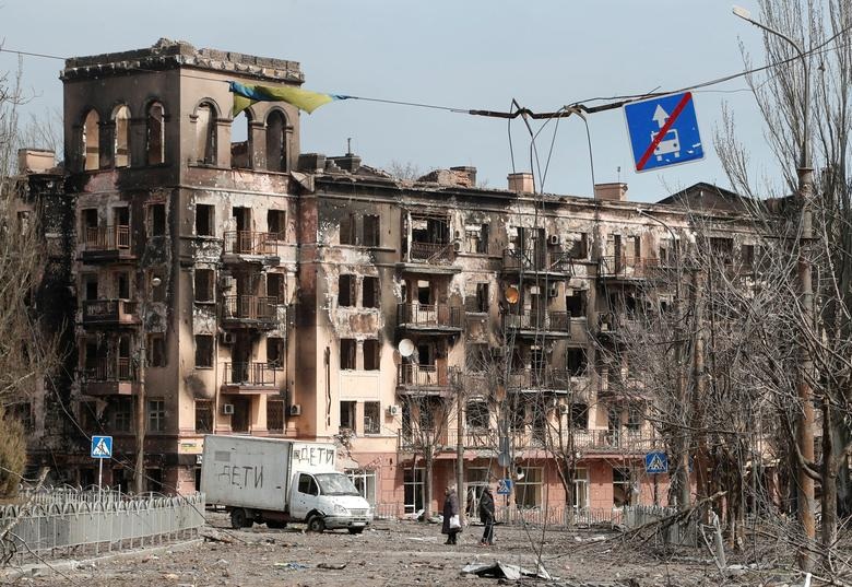 Cảnh đổ nát bên trong thành phố của Ukraine - 5