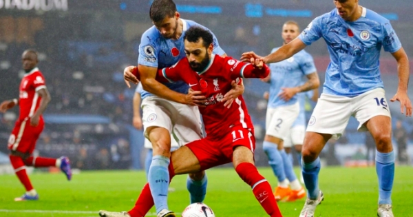 Lịch thi đấu bóng đá châu Âu cuối tuần: Man City quyết đấu Liverpool