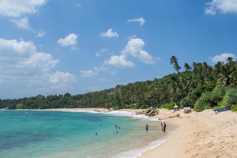 Tangalle là một trong những bãi biển đẹp nhất tại Sri Lanka. Ảnh: asianwanderlust.