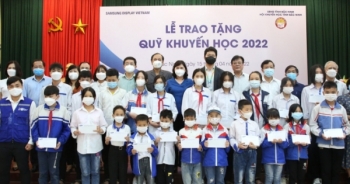 200 học sinh có hoàn cảnh khó khăn tại Bắc Ninh được trao học bổng
