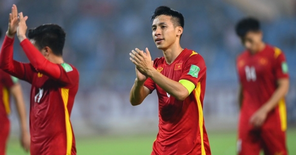 Hùng Dũng bất ngờ được trao băng đội trưởng U23 Việt Nam