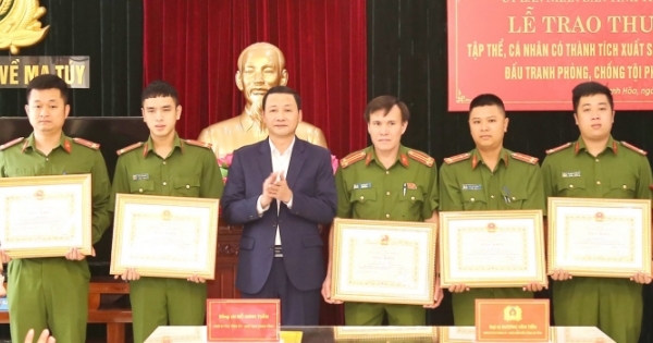 Thanh Hoá: Trao thưởng cho tập thể, cá nhân có thành tích xuất sắc trong đấu tranh phòng, chống tội phạm ma túy