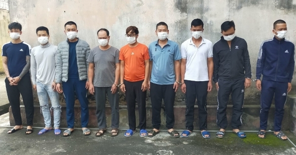 Thanh Hoá: Bắt giữ 9 đối tượng đang sát phạt nhau trên "chiếu bạc"