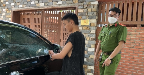 Quảng Bình: Tạm giữ đối tượng chuyên đập kính xe ô tô để trộm tài sản
