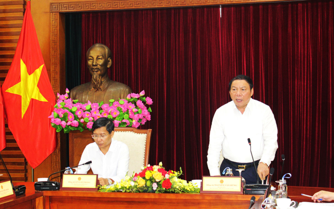 Bộ trưởng Nguyễn Văn Hùng đồng ý với đề xuất Bình Thuận đăng cai Năm DLQG 2023. Ảnh TITC