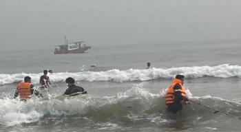 Nghệ An: Tìm thấy thi thể nữ sinh mất tích do đuối nước trên biển