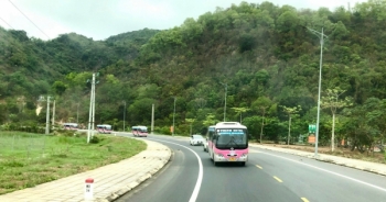 Vận hành thử nghiệm tuyến xe bus trên đảo Cát Bà