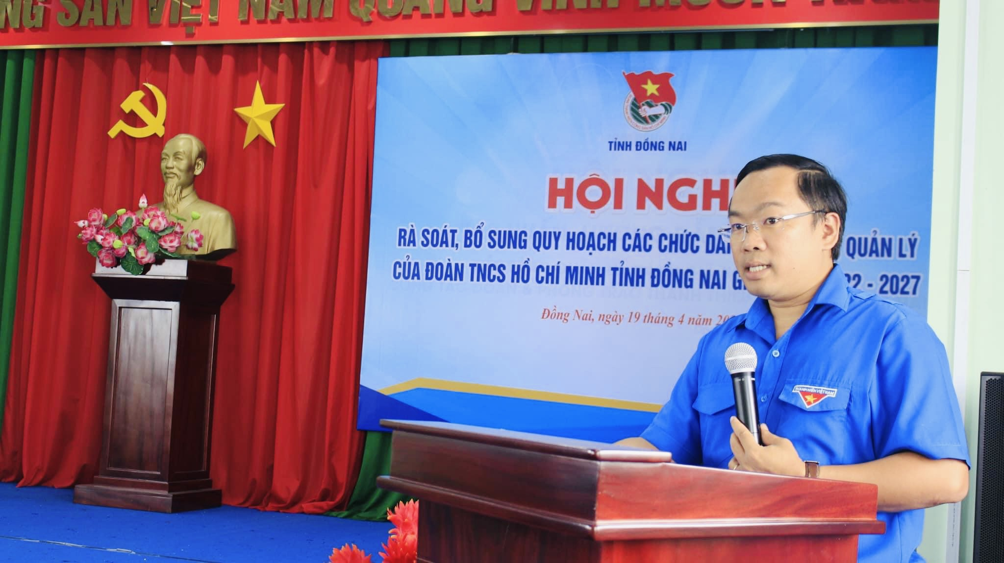 Ông Nguyễn Minh Kiên - Bí thư Tỉnh Đoàn phát biểu tại hội nghị