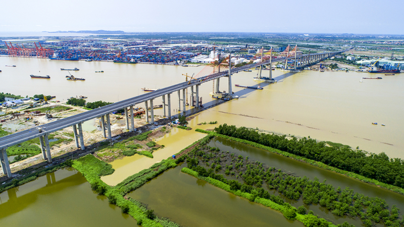 Cầu Bạch Đằng kết nối Hải Phòng và Quảng Ninh.
